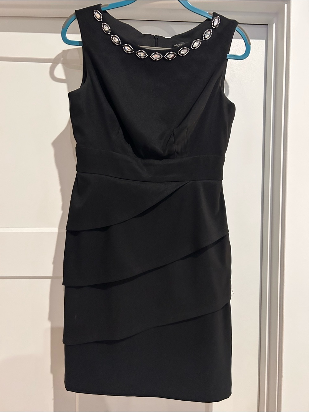 connected apparel Black Sleeveless Jewel-Neck Layered Midi Dress